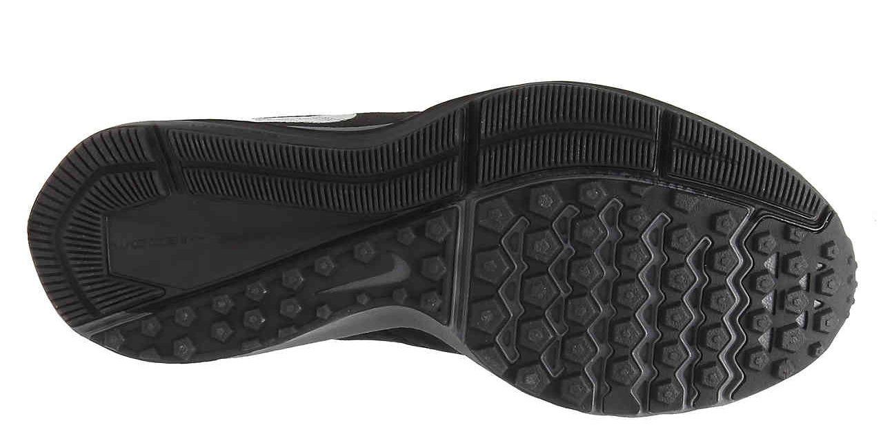 Running Shoes vs. Training Shoes What’s the Difference? The Athletic